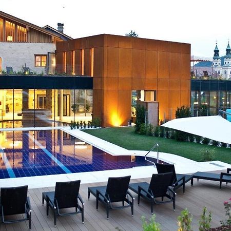 Hotel Gruener Baum Bressanone Bagian luar foto