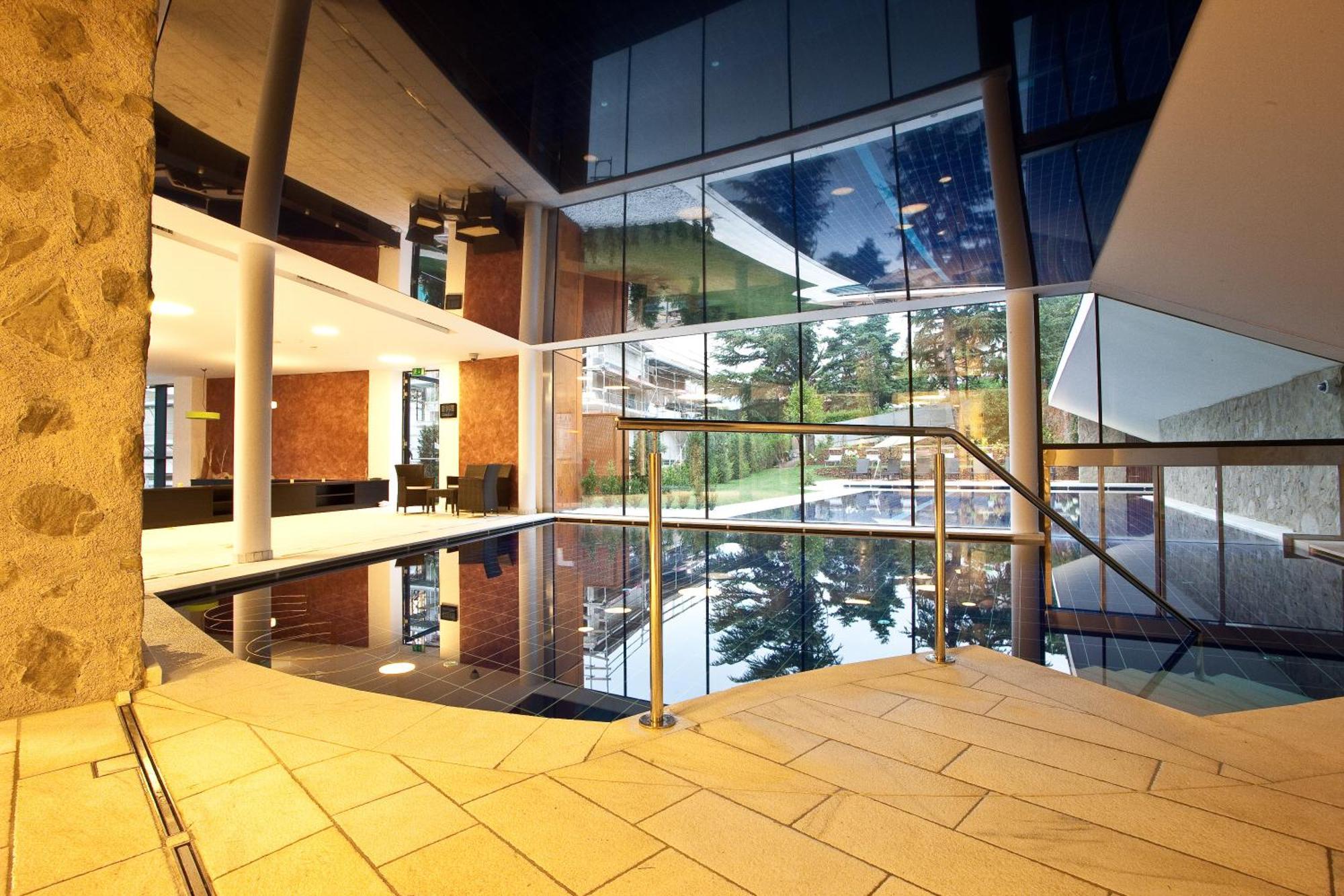 Hotel Gruener Baum Bressanone Bagian luar foto
