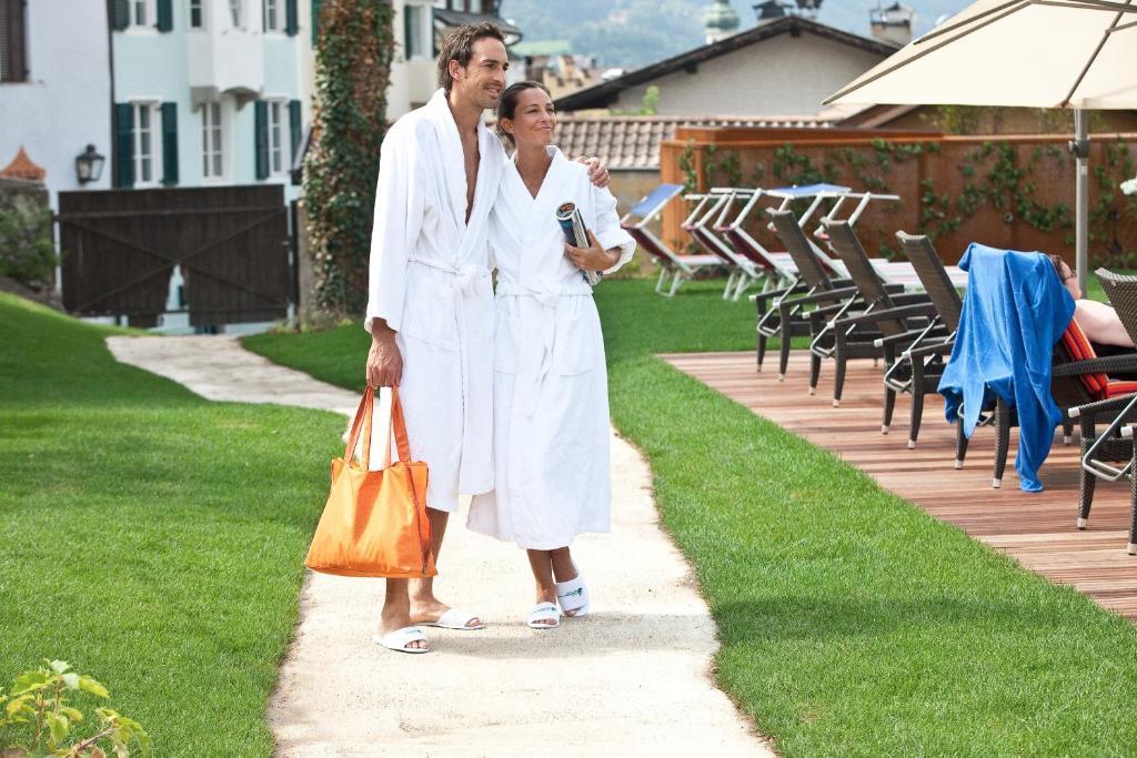 Hotel Gruener Baum Bressanone Bagian luar foto