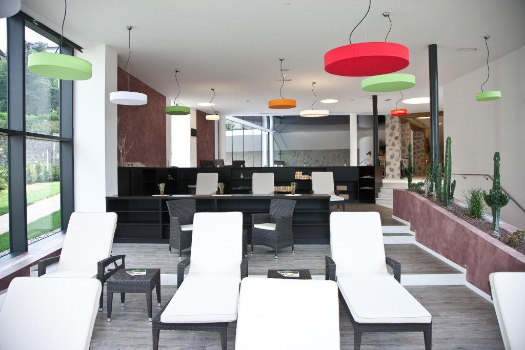 Hotel Gruener Baum Bressanone Bagian luar foto
