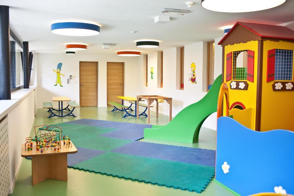 Hotel Gruener Baum Bressanone Bagian luar foto