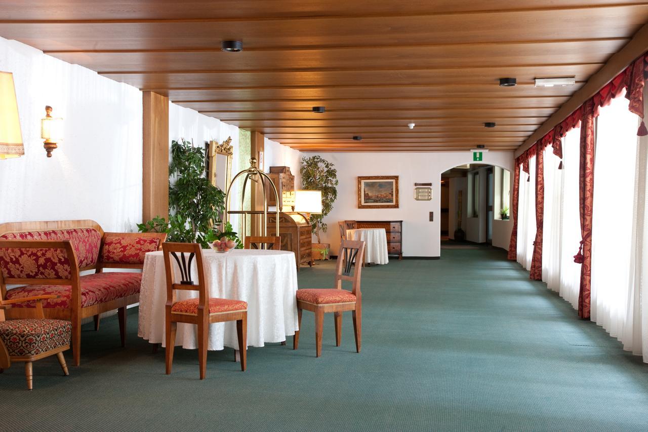 Hotel Gruener Baum Bressanone Bagian luar foto